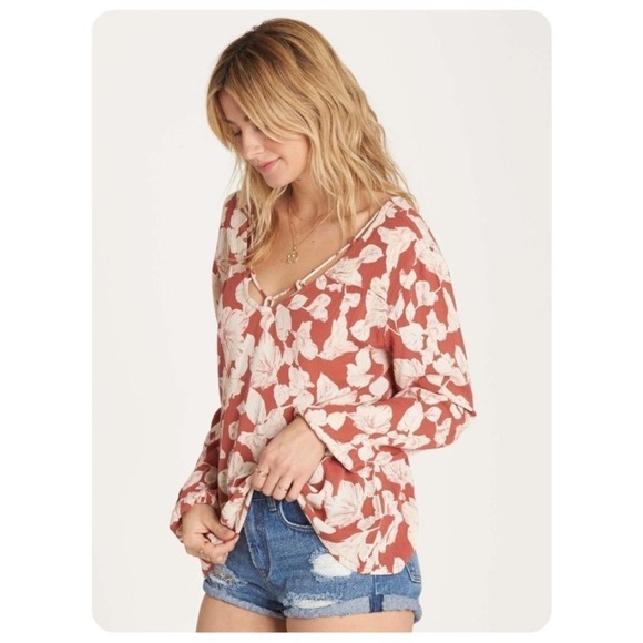 Billabong Red Pink Floral Winding Roads Sienna Long Sleeve Blouse - Picture 1 of 11